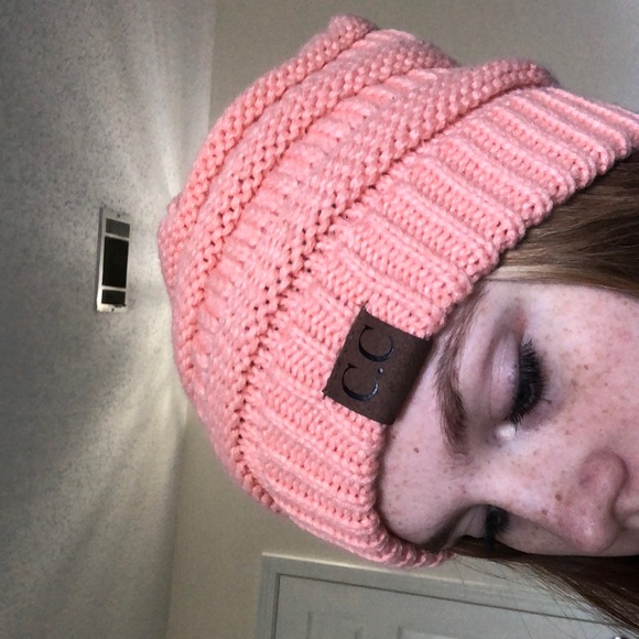 Beanie - Picture 1 of 2